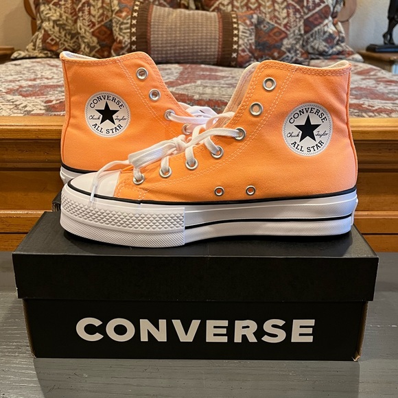 *SOLD* NEW Converse Chuck Taylor All Star Lift Platform Sneakers Seasonal Color - Picture 7 of 11